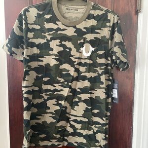 True Religion Jean Mens Graphic Camo Print Double Sided T-Shirt Size Small NWT
